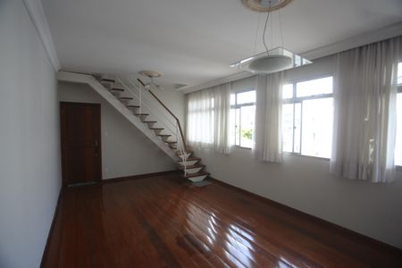 Apartamento à venda com 210m², 4 quartos e 2 vagasSala