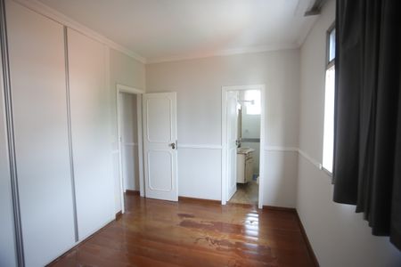 Apartamento à venda com 210m², 4 quartos e 2 vagasSuite