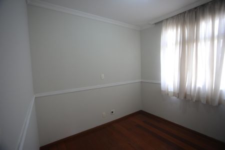 Apartamento à venda com 210m², 4 quartos e 2 vagasQuarto