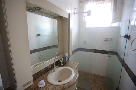 Apartamento à venda com 210m², 4 quartos e 2 vagasSuite