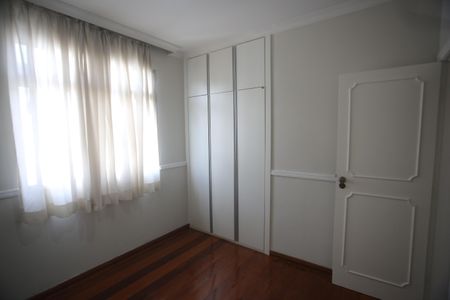 Apartamento à venda com 210m², 4 quartos e 2 vagasQuarto