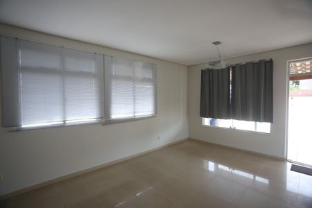 Apartamento à venda com 210m², 4 quartos e 2 vagasCobertura