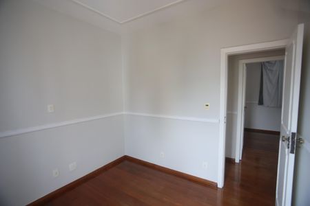 Apartamento à venda com 210m², 4 quartos e 2 vagasQuarto 2