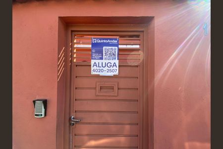 Casa à venda com 160m², 3 quartos e 2 vagas Casa à venda com 160m², 3 quartos e 2 vagasPlaquinha