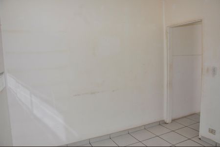 Casa à venda com 400m², 3 quartos e 2 vagas Casa à venda com 400m², 3 quartos e 2 vagasDetalhe - Edícola - Quarto