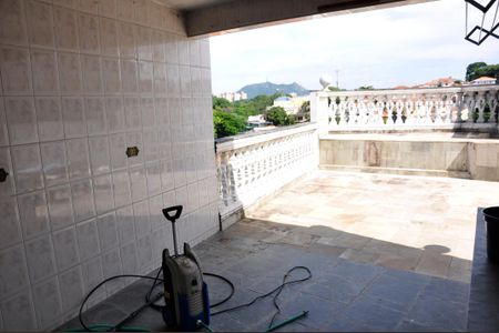 Casa à venda com 400m², 3 quartos e 2 vagas Casa à venda com 400m², 3 quartos e 2 vagasÁrea de Serviço