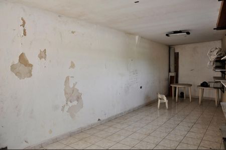 Casa à venda com 400m², 3 quartos e 2 vagas Casa à venda com 400m², 3 quartos e 2 vagasDepósito