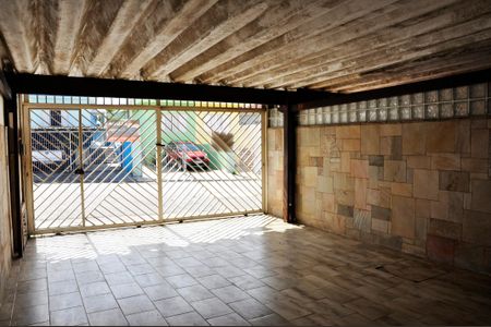 Casa à venda com 400m², 3 quartos e 2 vagas Casa à venda com 400m², 3 quartos e 2 vagasGaragem