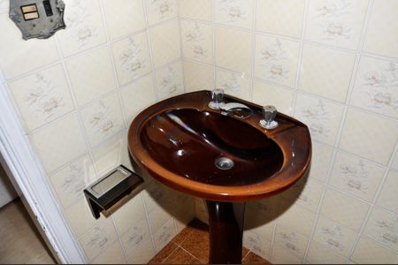 Casa à venda com 400m², 3 quartos e 2 vagas Casa à venda com 400m², 3 quartos e 2 vagasDetalhe - Suíte