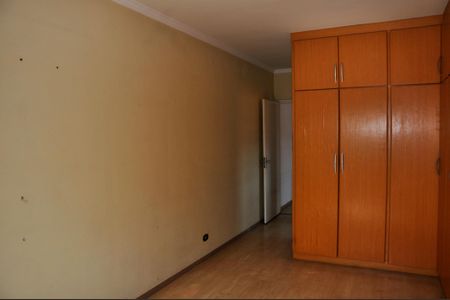 Casa à venda com 400m², 3 quartos e 2 vagas Casa à venda com 400m², 3 quartos e 2 vagasDetalhe - Quarto 01 com Suíte