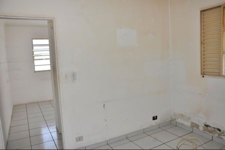 Casa à venda com 400m², 3 quartos e 2 vagas Casa à venda com 400m², 3 quartos e 2 vagasDetalhe - Edícola - Quarto