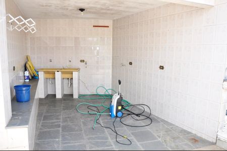 Casa à venda com 400m², 3 quartos e 2 vagas Casa à venda com 400m², 3 quartos e 2 vagasÁrea de Serviço