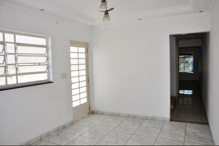 Casa à venda com 400m², 3 quartos e 2 vagas Casa à venda com 400m², 3 quartos e 2 vagasDetalhe - Copa