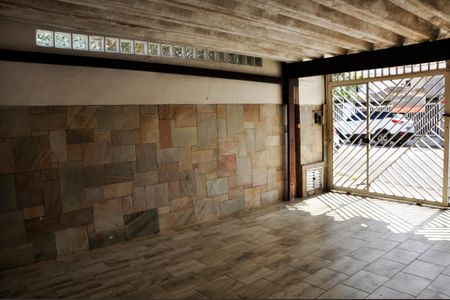 Casa à venda com 400m², 3 quartos e 2 vagas Casa à venda com 400m², 3 quartos e 2 vagasGaragem