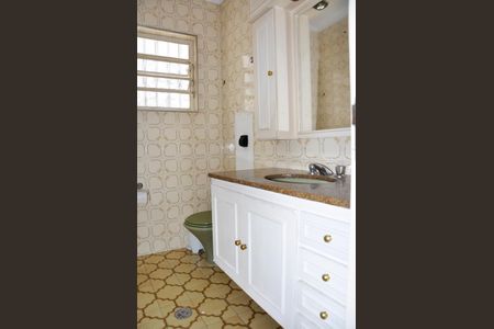 Casa à venda com 400m², 3 quartos e 2 vagas Casa à venda com 400m², 3 quartos e 2 vagasDetalhe - Lavabo