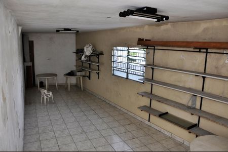 Casa à venda com 400m², 3 quartos e 2 vagas Casa à venda com 400m², 3 quartos e 2 vagasDepósito