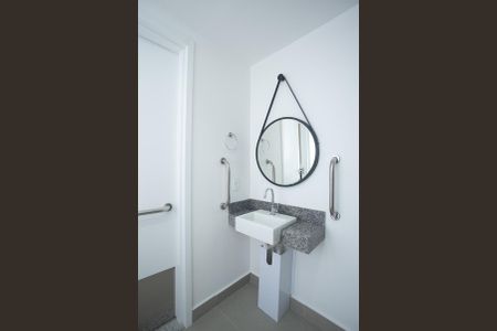 Studio para alugar com 27m², 1 quarto e sem vaga Studio para alugar com 27m², 1 quarto e sem vagaBanheiro