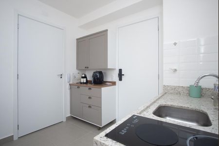 Studio para alugar com 27m², 1 quarto e sem vaga Studio para alugar com 27m², 1 quarto e sem vagaCozinha Americana