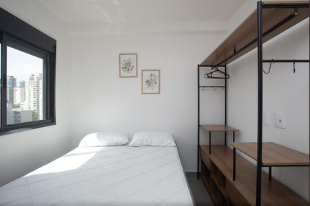 Quarto de kitnet/studio para alugar com 1 quarto, 27m² em Barra Funda, São Paulo