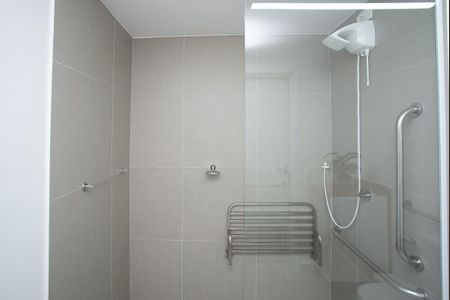 Studio para alugar com 27m², 1 quarto e sem vaga Studio para alugar com 27m², 1 quarto e sem vagaBanheiro