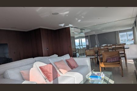 Apartamento à venda com 165m², 3 quartos e 3 vagas Apartamento à venda com 165m², 3 quartos e 3 vagasFoto 02