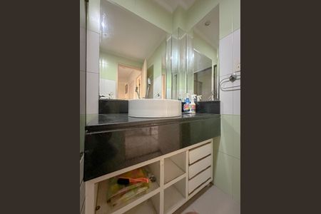 Apartamento à venda com 130m², 3 quartos e sem vagaBanheiro