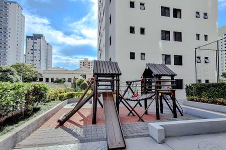 Apartamento para alugar com 54m², 2 quartos e 1 vaga Apartamento para alugar com 54m², 2 quartos e 1 vagaÁrea comum - Playground