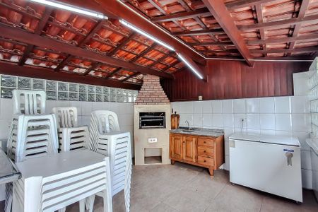 Apartamento para alugar com 54m², 2 quartos e 1 vaga Apartamento para alugar com 54m², 2 quartos e 1 vagaÁrea comum - Churrasqueira