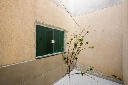 Apartamento para alugar com 45m², 2 quartos e 1 vagaÁrea de serviço/Quintal