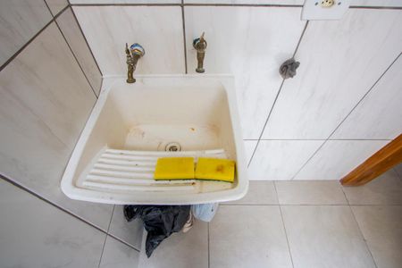 Apartamento para alugar com 45m², 2 quartos e 1 vagaÁrea de serviço/Quintal