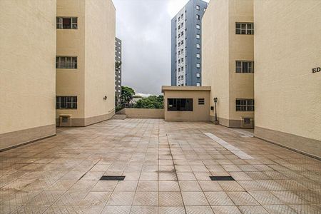 Apartamento à venda com 62m², 2 quartos e 1 vaga Apartamento à venda com 62m², 2 quartos e 1 vagaEntrada