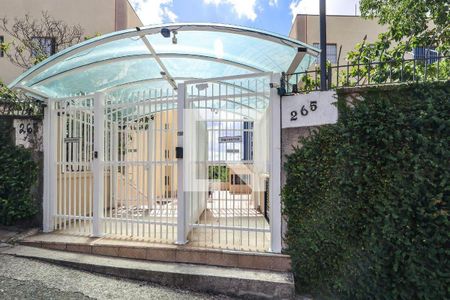 Apartamento à venda com 62m², 2 quartos e 1 vaga Apartamento à venda com 62m², 2 quartos e 1 vagaFachada