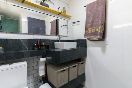 Apartamento à venda com 62m², 2 quartos e 1 vaga Apartamento à venda com 62m², 2 quartos e 1 vagaBanheiro