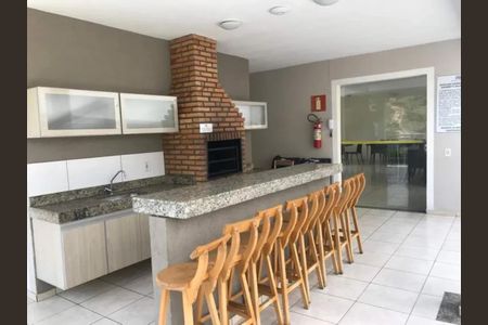 Apartamento para alugar com 74m², 2 quartos e 2 vagas