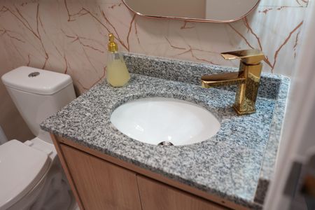 Apartamento para alugar com 45m², 2 quartos e sem vagaBanheiro