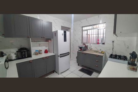 Casa à venda com 140m², 2 quartos e 2 vagasCozinha