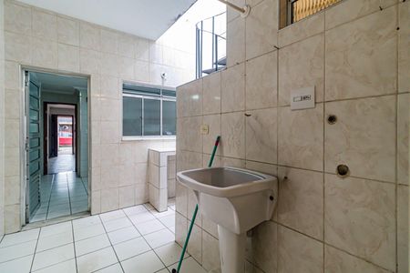 Casa à venda com 100m², 2 quartos e 1 vagaQuintal