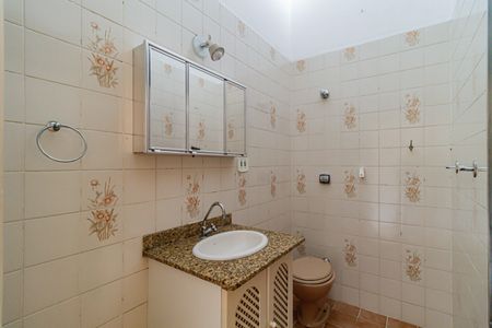 Casa à venda com 100m², 2 quartos e 1 vagaBanheiro