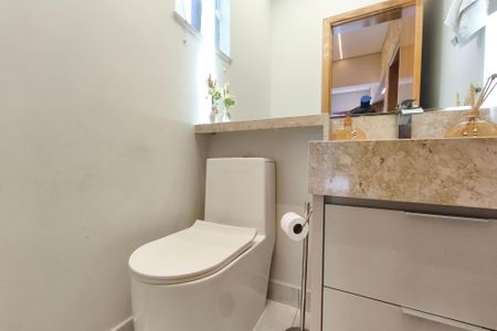 Casa à venda com 230m², 3 quartos e 2 vagasLavabo