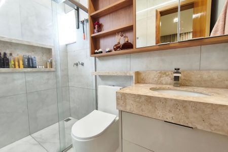 Casa à venda com 230m², 3 quartos e 2 vagasBanheiro Suíte