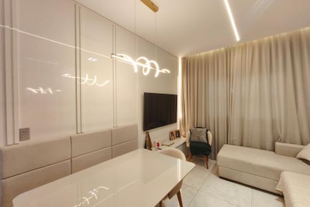 Sala de casa à venda com 3 quartos, 230m² em Jardim Anton Von Zuben, Campinas