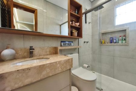 Casa à venda com 230m², 3 quartos e 2 vagasBanheiro Social