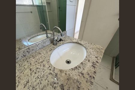 Casa para alugar com 130m², 3 quartos e 10 vagasBanheiro 2