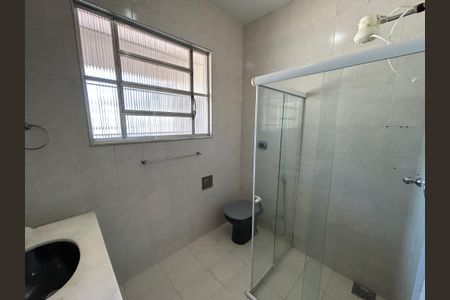 Casa para alugar com 130m², 3 quartos e 10 vagasBanheiro 1