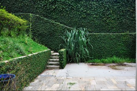 Casa de condomínio à venda com 420m², 4 quartos e 2 vagas Casa de condomínio à venda com 420m², 4 quartos e 2 vagasÁrea comum