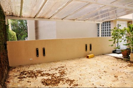 Casa de condomínio à venda com 420m², 4 quartos e 2 vagas Casa de condomínio à venda com 420m², 4 quartos e 2 vagasGaragem