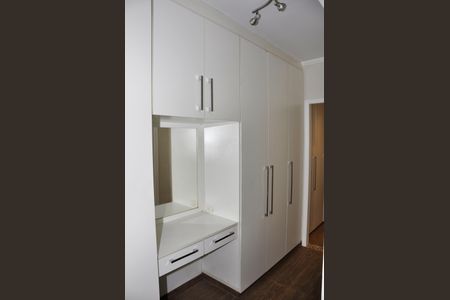 Casa de condomínio à venda com 420m², 4 quartos e 2 vagas