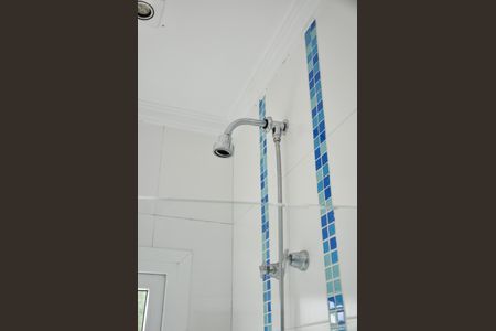 Casa de condomínio à venda com 420m², 4 quartos e 2 vagas Casa de condomínio à venda com 420m², 4 quartos e 2 vagasDetalhe - Suíte