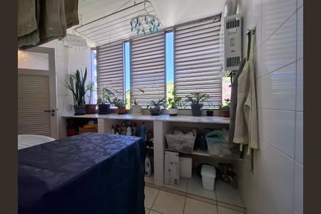 Apartamento à venda com 94m², 3 quartos e 1 vagaÁrea de serviço 