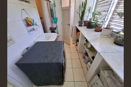 Apartamento à venda com 94m², 3 quartos e 1 vagaÁrea de serviço 